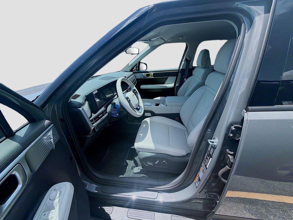 New 2026 Hampton Gray Hyundai SEL FWD image 14