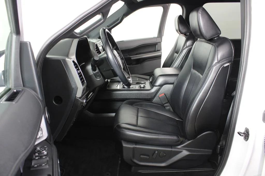 Used 2021 White Ford XLT image 24