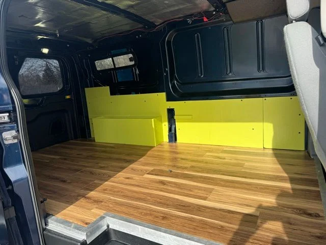 Used 2018 Blue Ford Base image 5