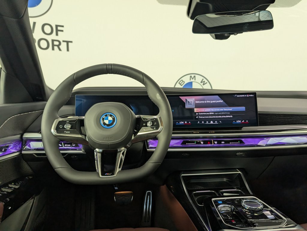 Used 2026 Black BMW xDrive60 image 18