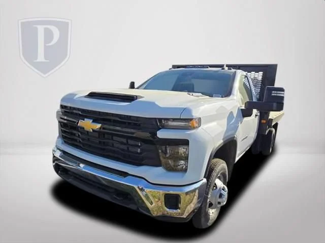 New 2026 Summit White Chevrolet Work Truck image 11