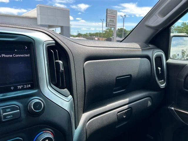 Used 2019  Chevrolet LT Trail Boss image 36