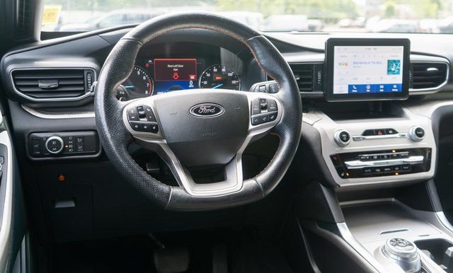 Used 2022 Black Metallic Ford Timberline image 15