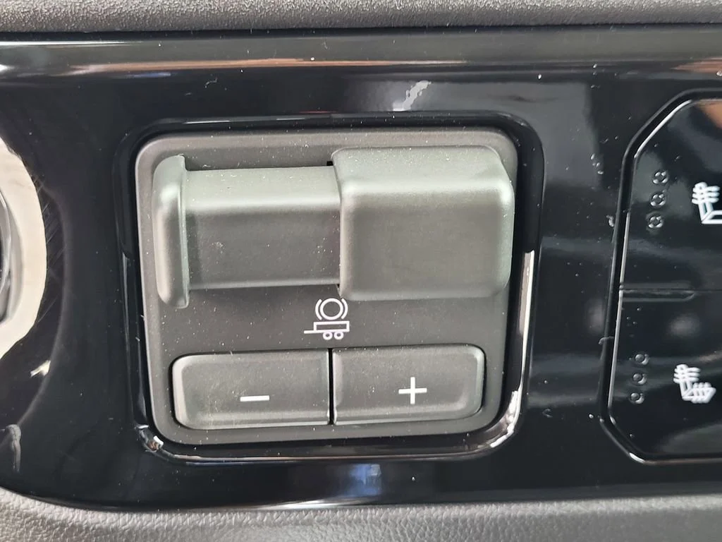 2026 Chevrolet Silverado 3500 HD LT - Photo 17