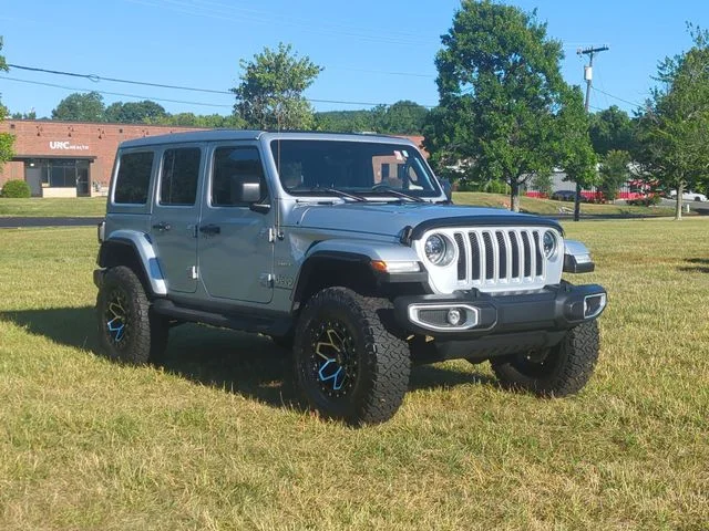 Used 2023 Silver Jeep Sahara image 15