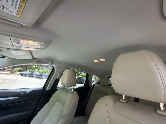 Used 2018 Blue Mazda Touring image 22