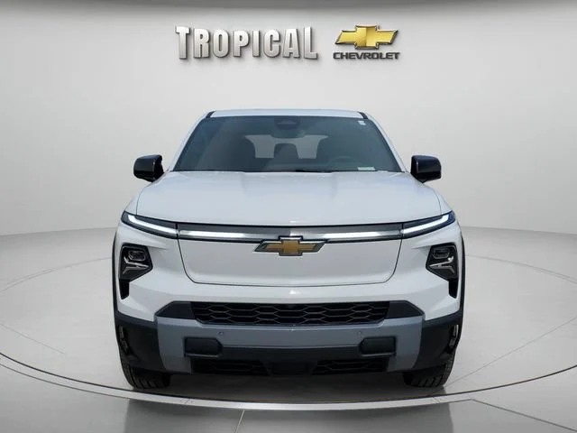 New 2026 Summit White Chevrolet LT - Extended Range image 8