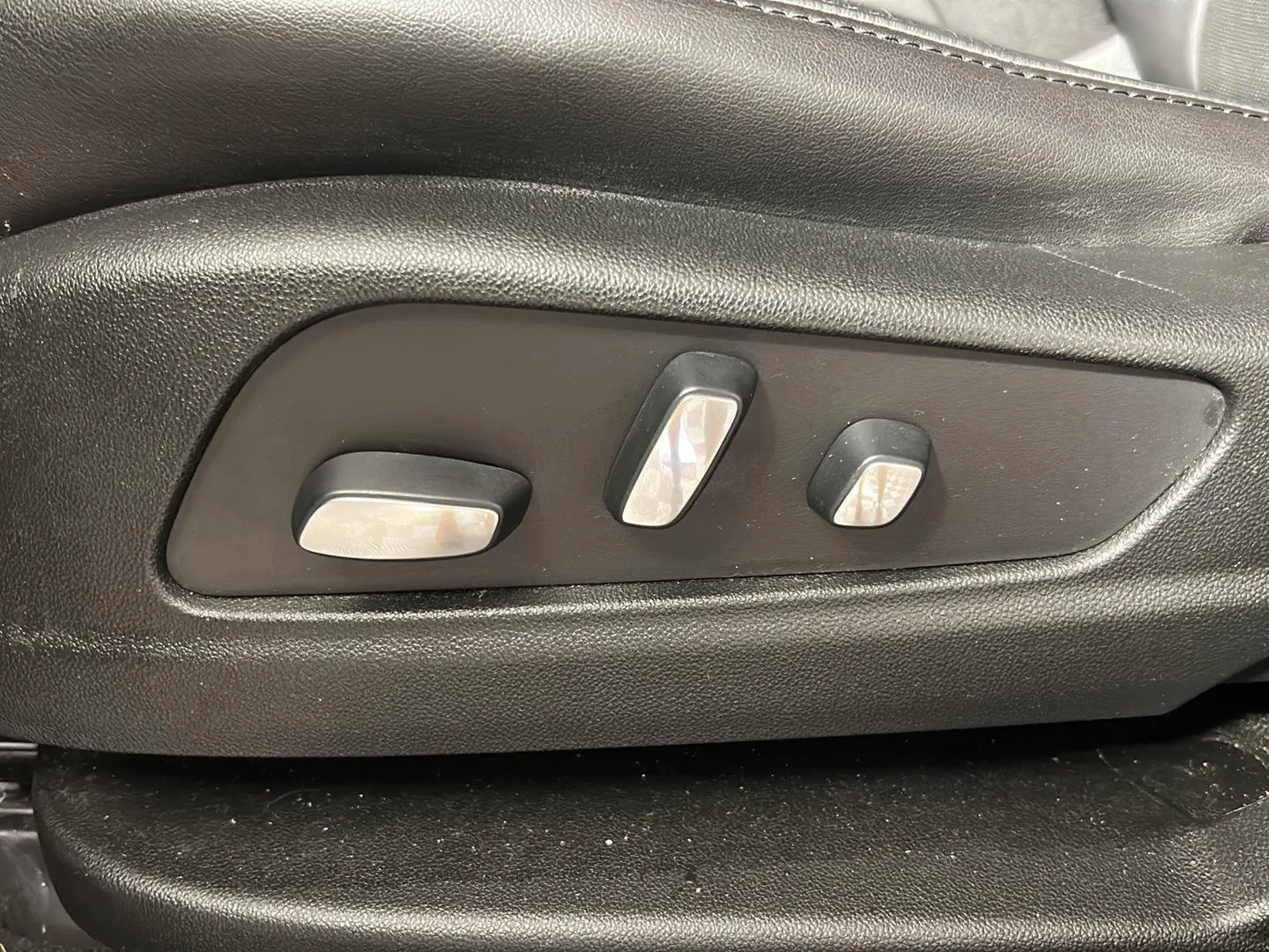 Used 2019 Black Metallic Cadillac Luxury image 16
