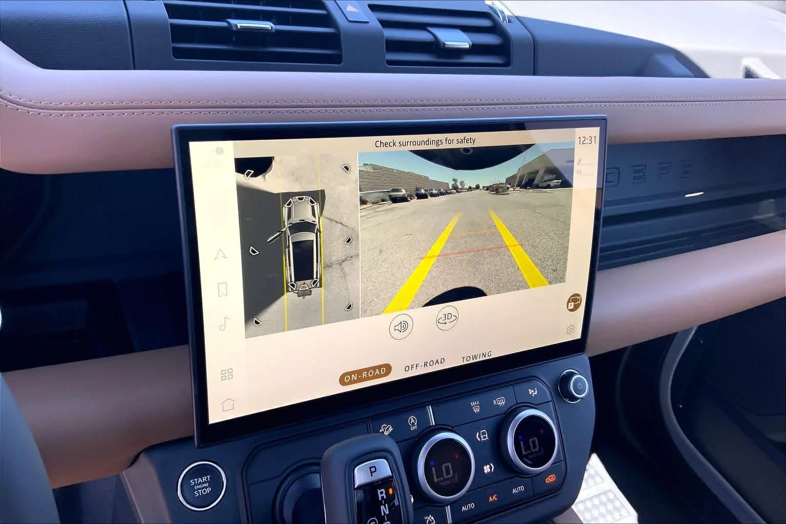 New 2026 Fuji White Land Rover X-Dynamic SE image 16