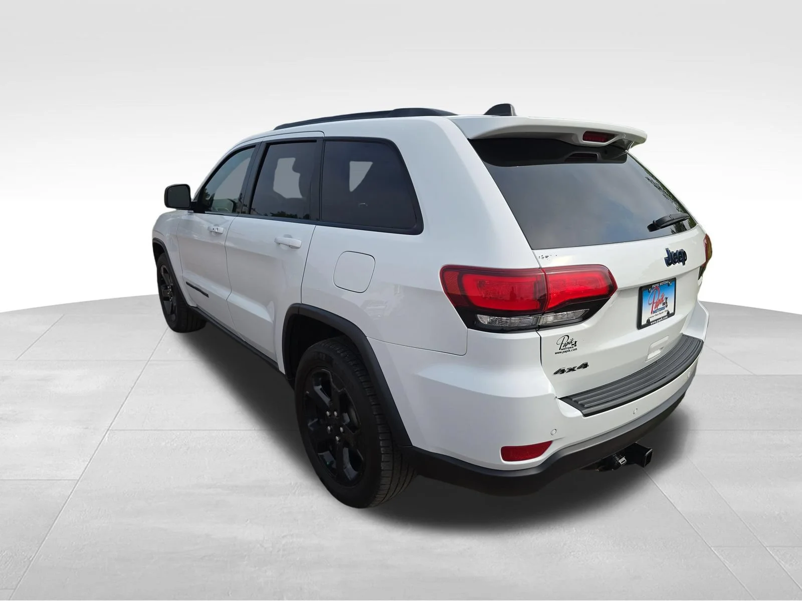 Used 2019 White Jeep Upland image 4