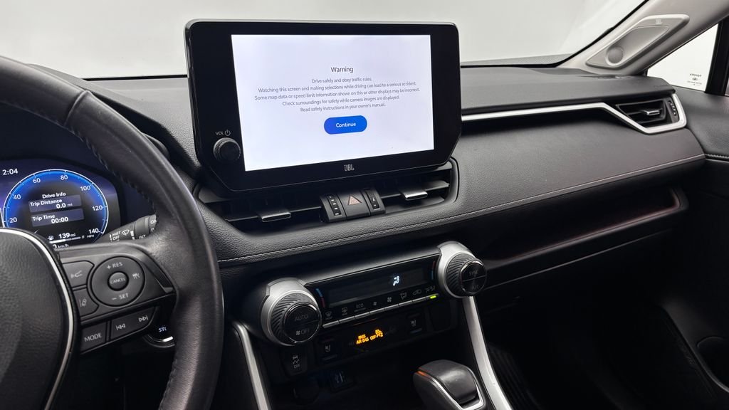 Used 2023  Toyota Limited image 18