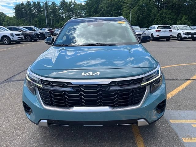 Used 2024 Pluton Blue/Black Roof Kia S image 8