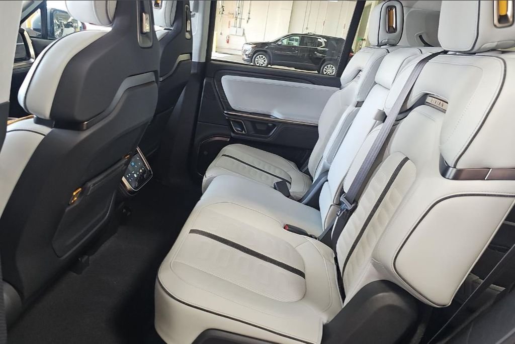 Used 2024 Gray Rivian Adventure Dual Motor Max Pack image 8