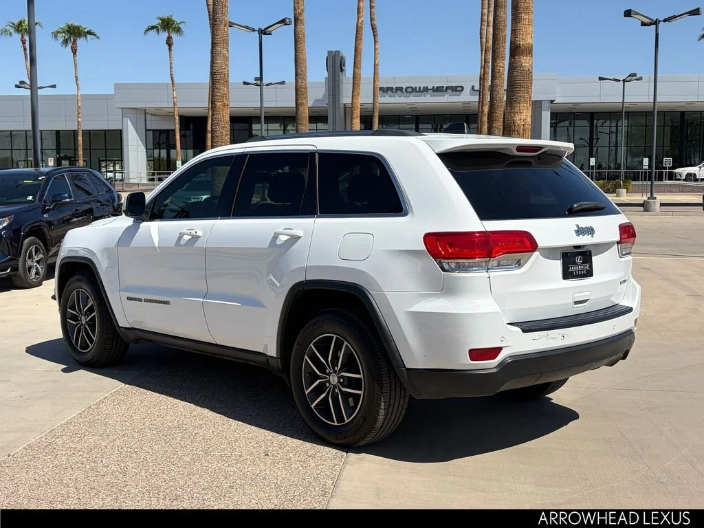 Used 2018 White Jeep Laredo E image 4