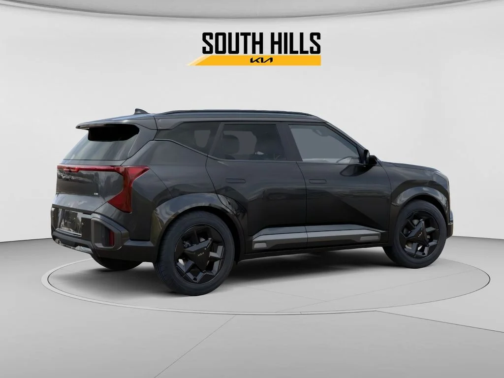 New 2027 Gray Kia X-Line image 6