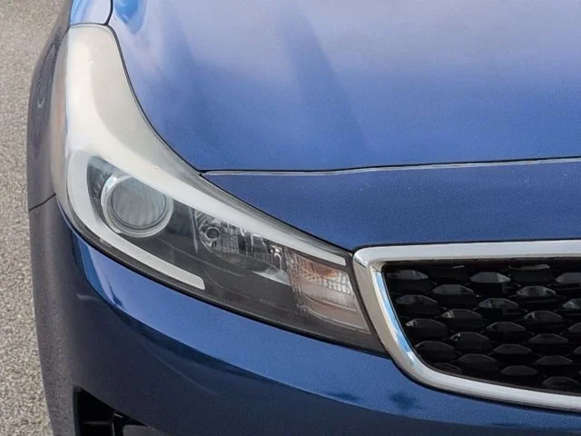 Used 2018 Blue Kia LX image 10