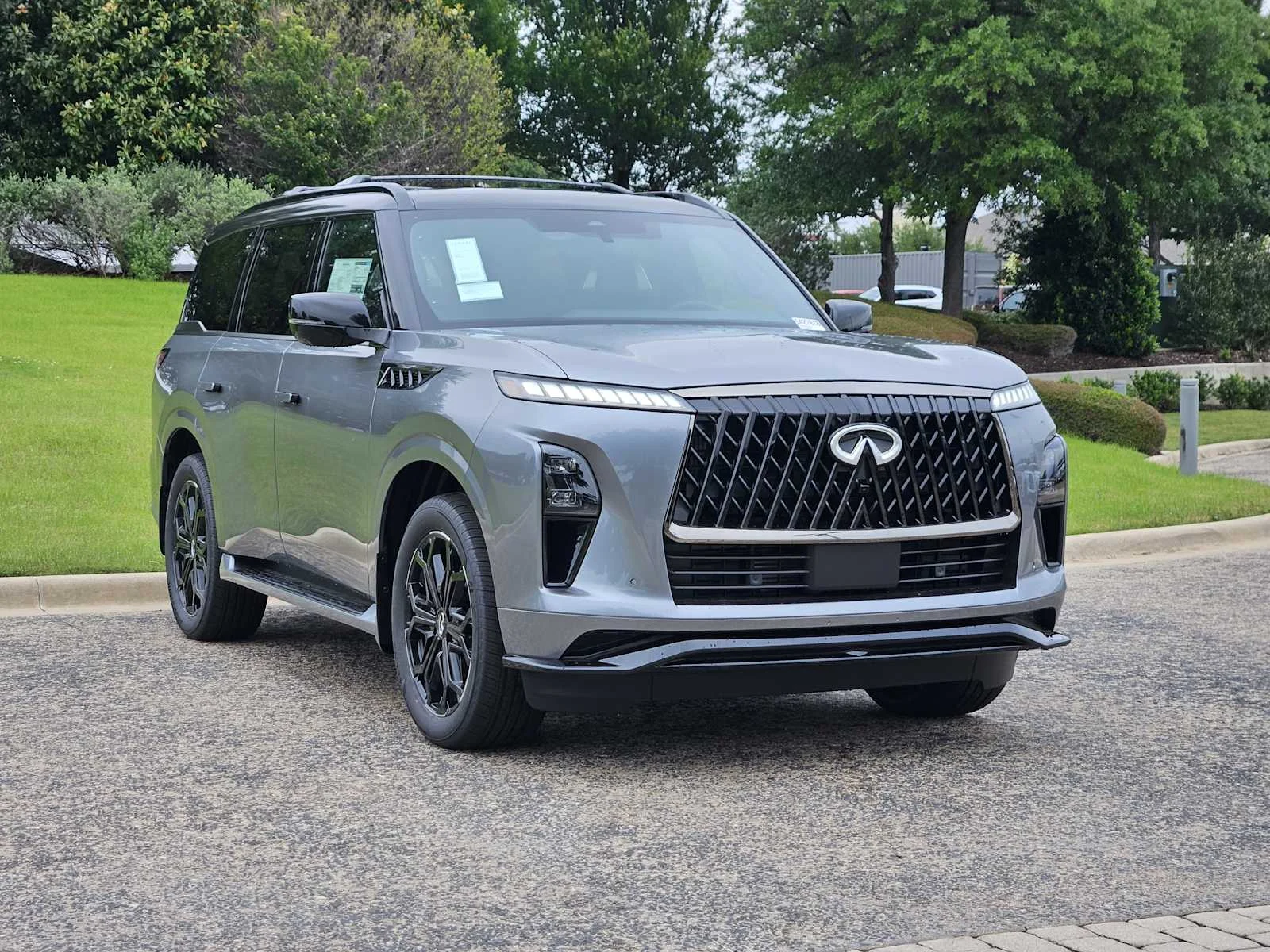 New 2026 DYNAMIC METAL INFINITI Sport 4WD image 2