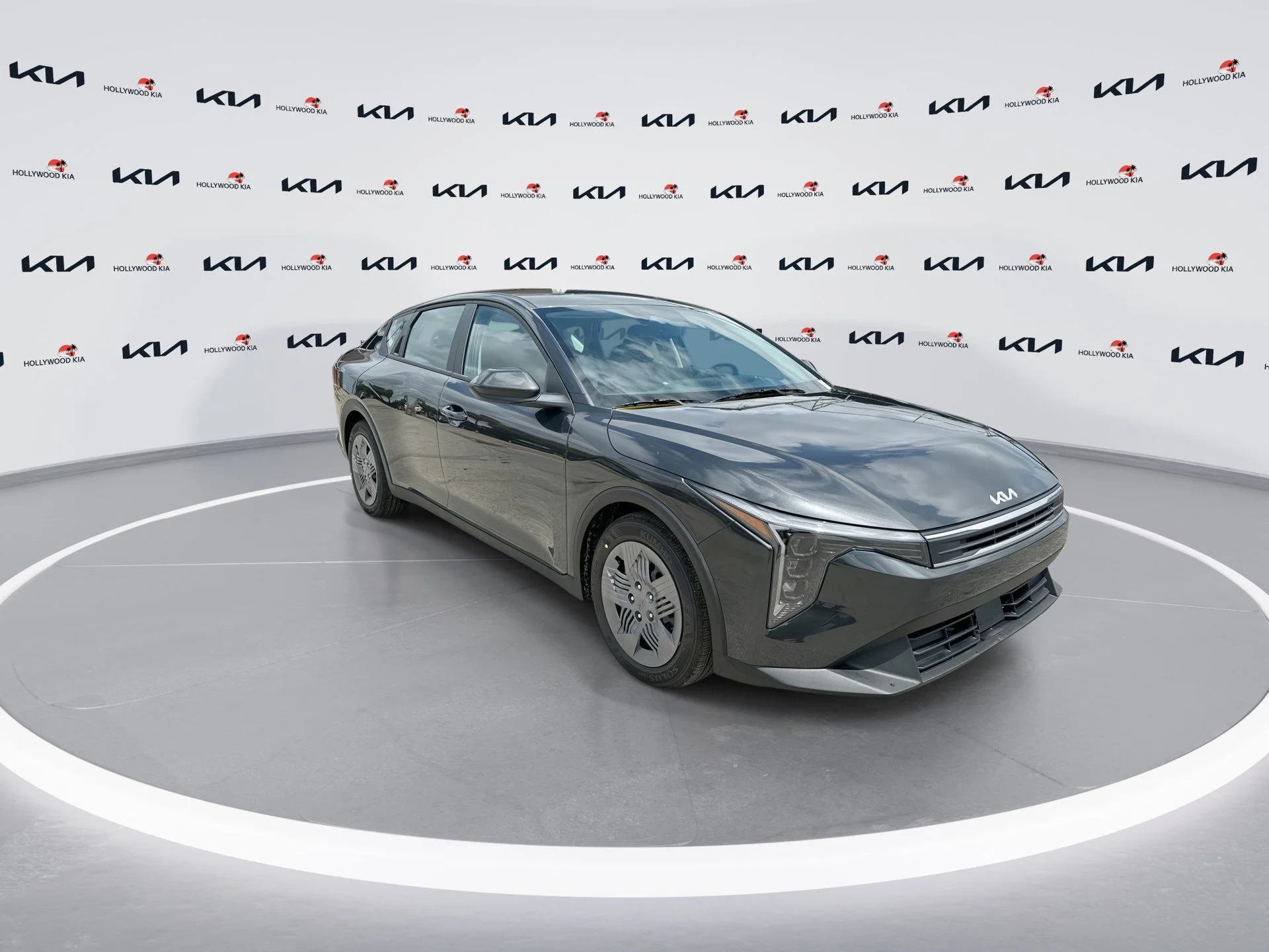 New 2026 Interstellar Gray Kia LX image 2