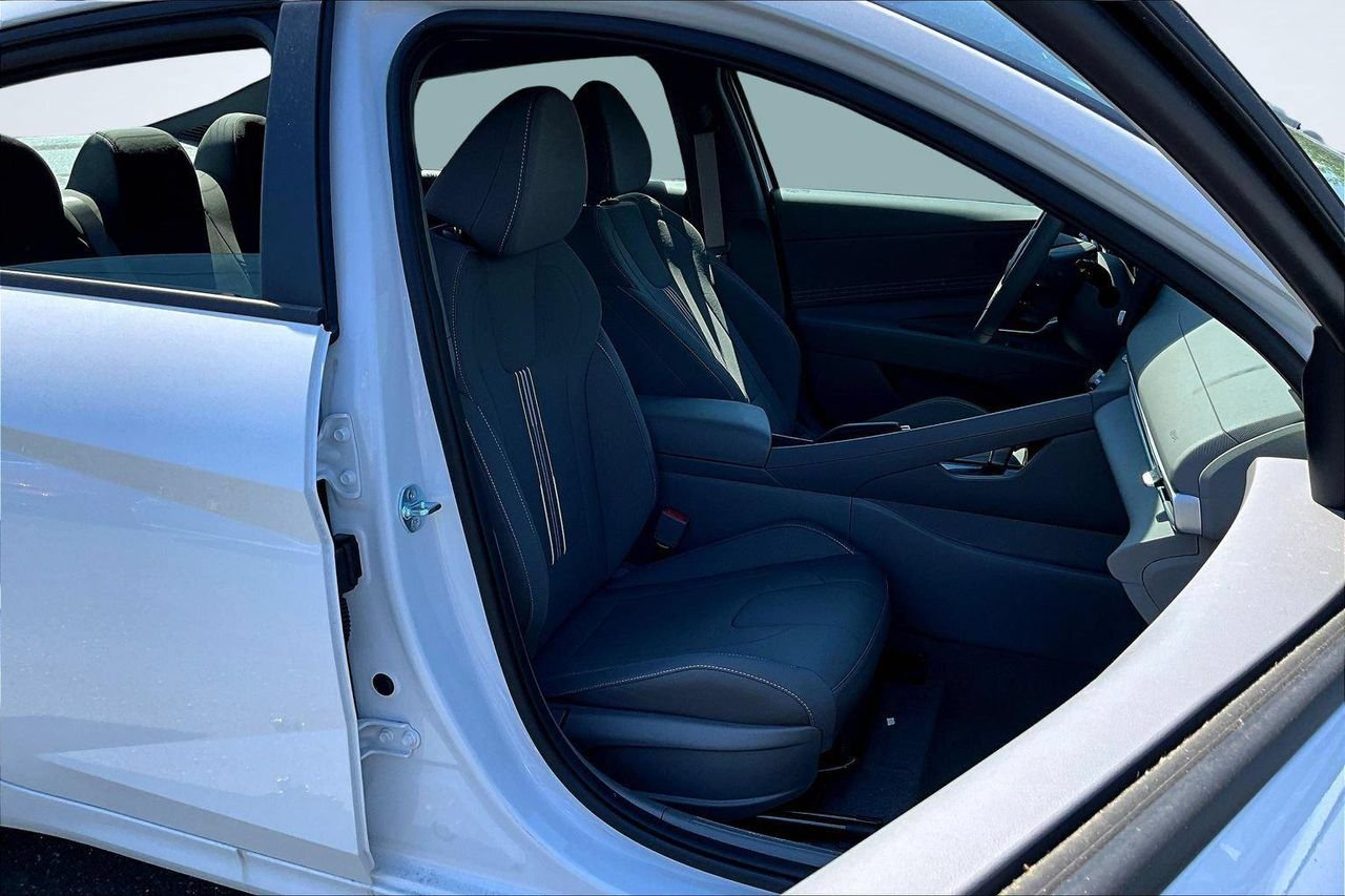 New 2026 White Hyundai SEL Sport image 24