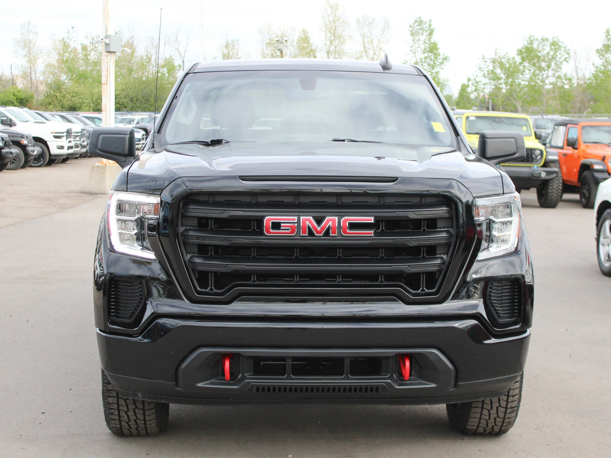 Certified Used 2020 Black GMC Base * No Accidents | 3M PPF | Bedliner | Apple CarPlay | Backup Camera | One Owner image 9
