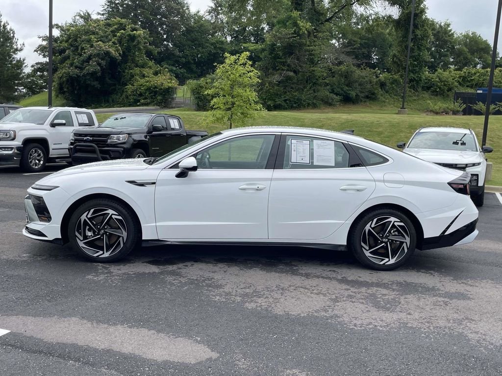 Certified Used 2026 White Hyundai SEL Sport image 6