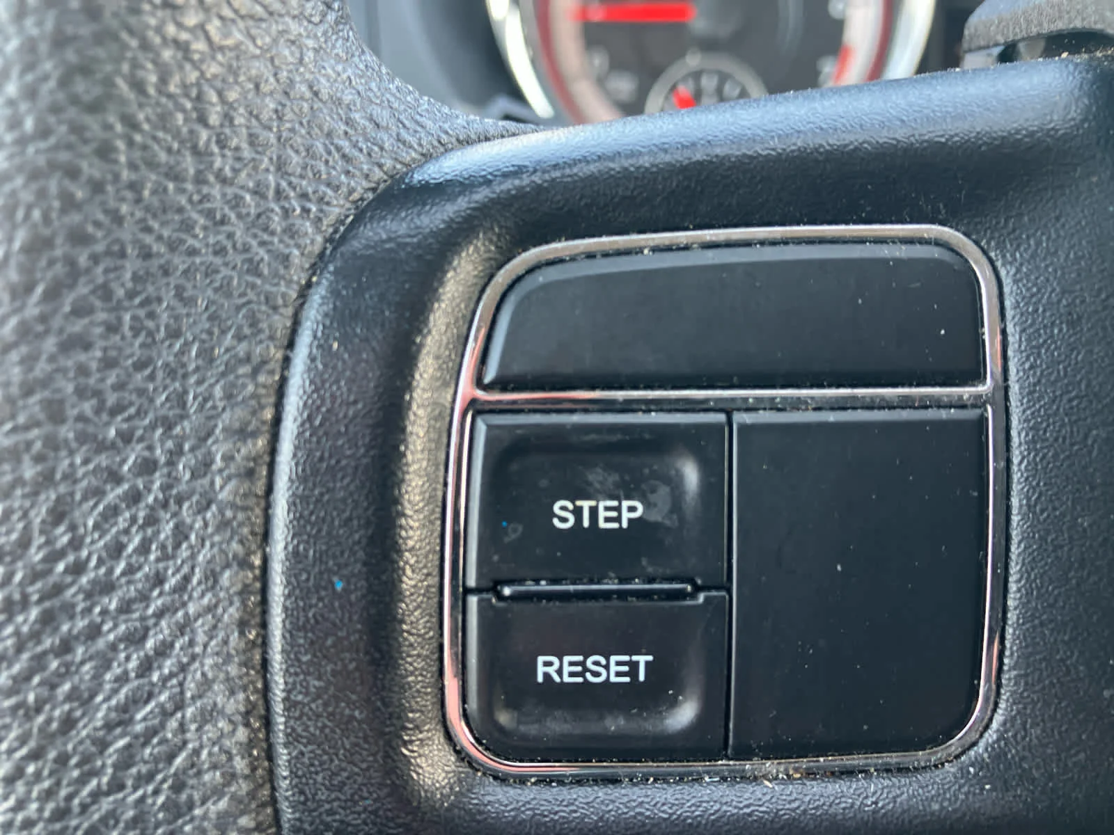 Used 2019 Granite Pearlcoat Dodge SE image 16