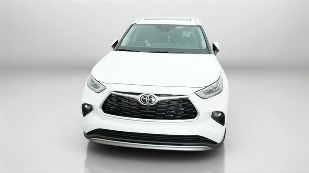 New 2026 Wind Chill Pearl Toyota Platinum image 16