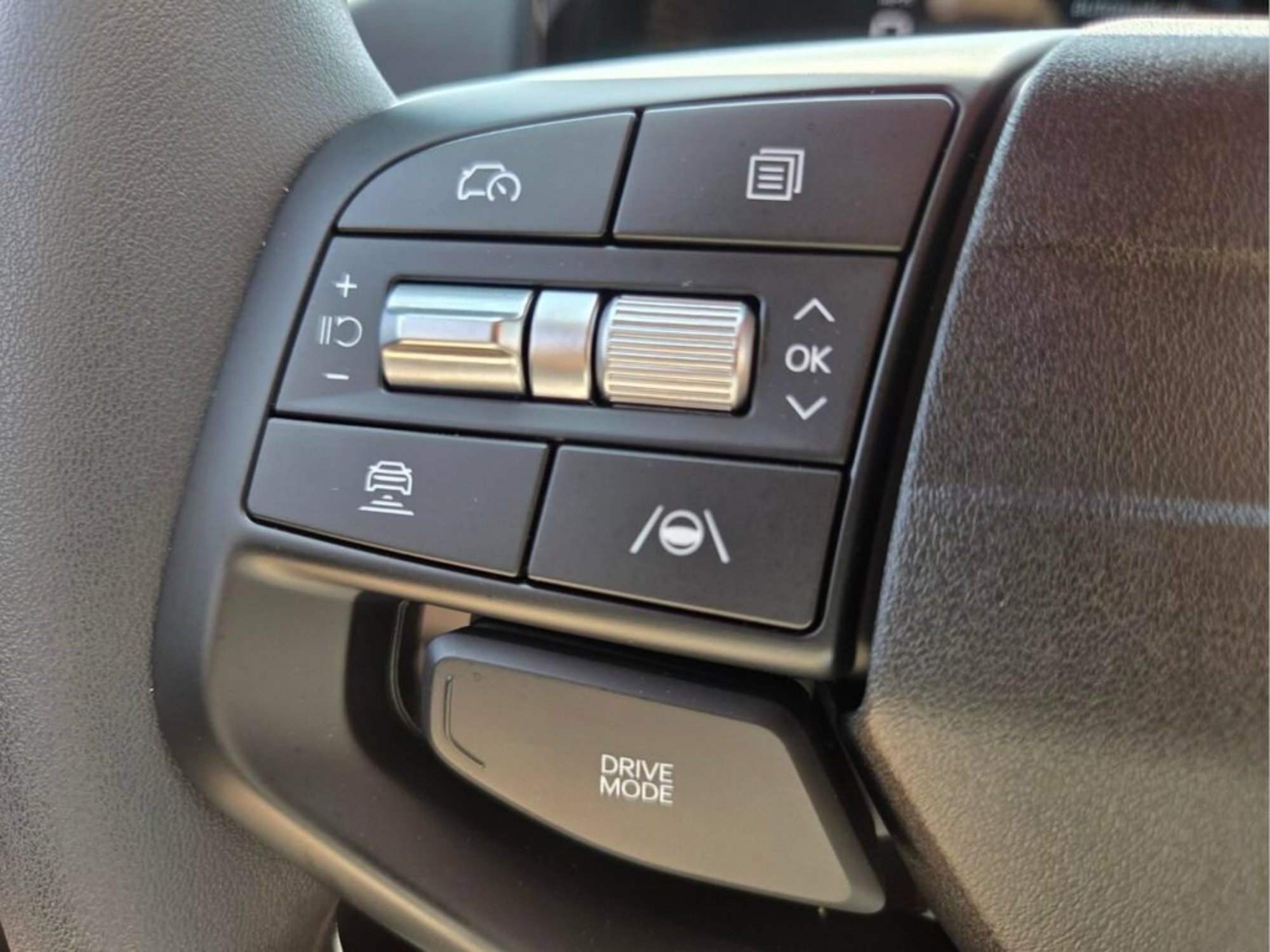 New 2026 Steel Gray Kia LXS image 25