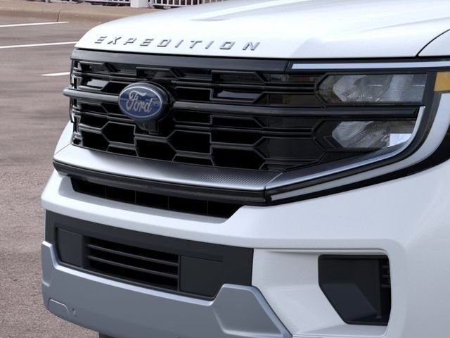 New 2026 White Ford Platinum image 17