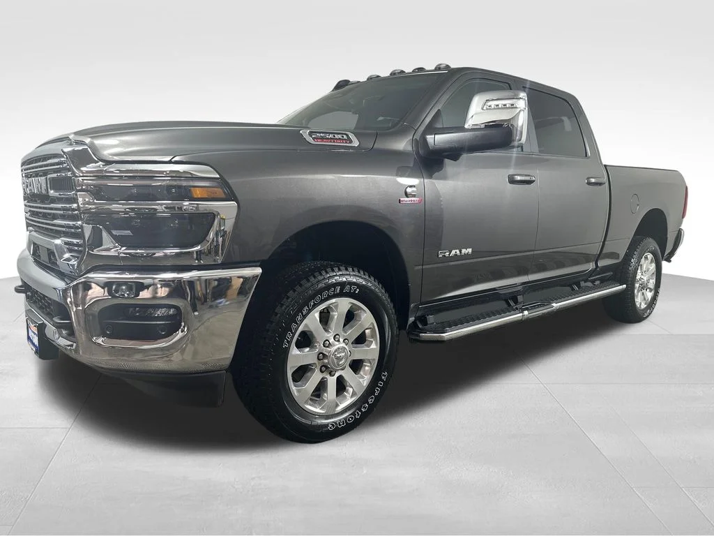 New 2026 Granite Crystal Metallic Clear-Coat Exterior Paint RAM Laramie image 4