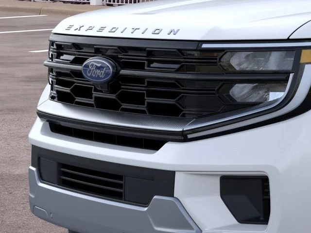 New 2026 White Ford Platinum image 17