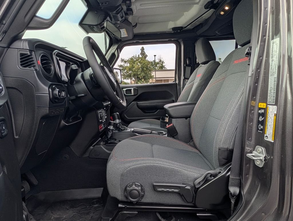 2025 Jeep Wrangler 4-Door Rubicon - Photo 11