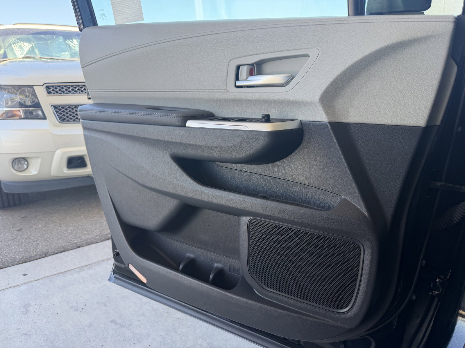 Certified Used 2022 Midnight Black Metallic Toyota XLE image 17
