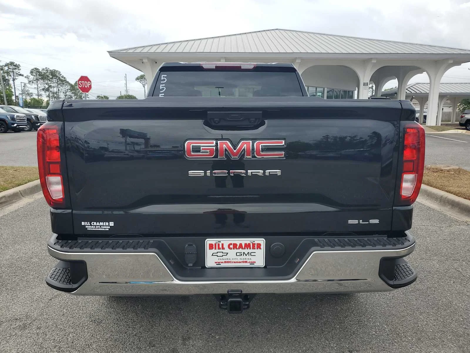 New 2026 Onyx Black GMC SLE image 4