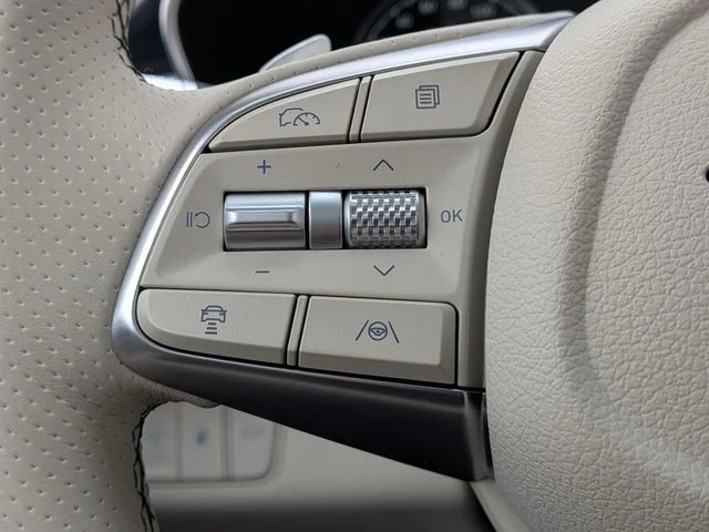 Used 2026 White Genesis 2.5T Prestige image 15