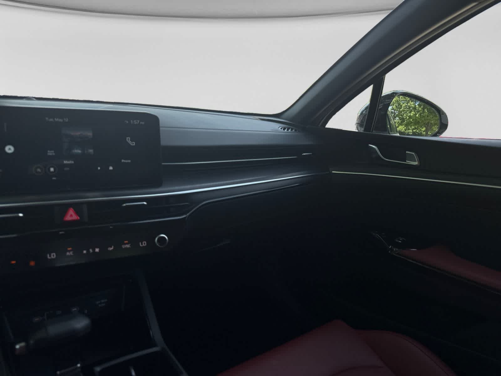 Used 2025 Snow White Pearl Kia GT-Line image 19