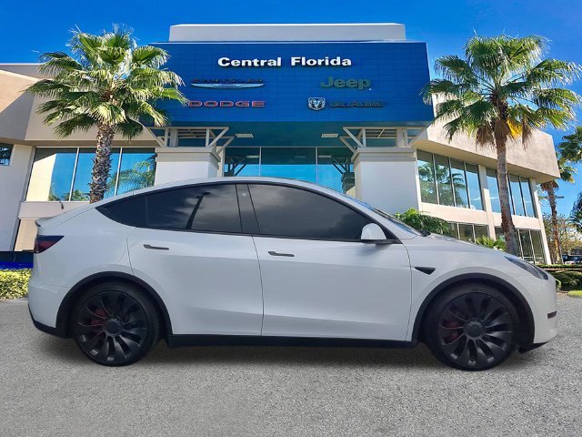 Used 2023  Tesla Performance image 4
