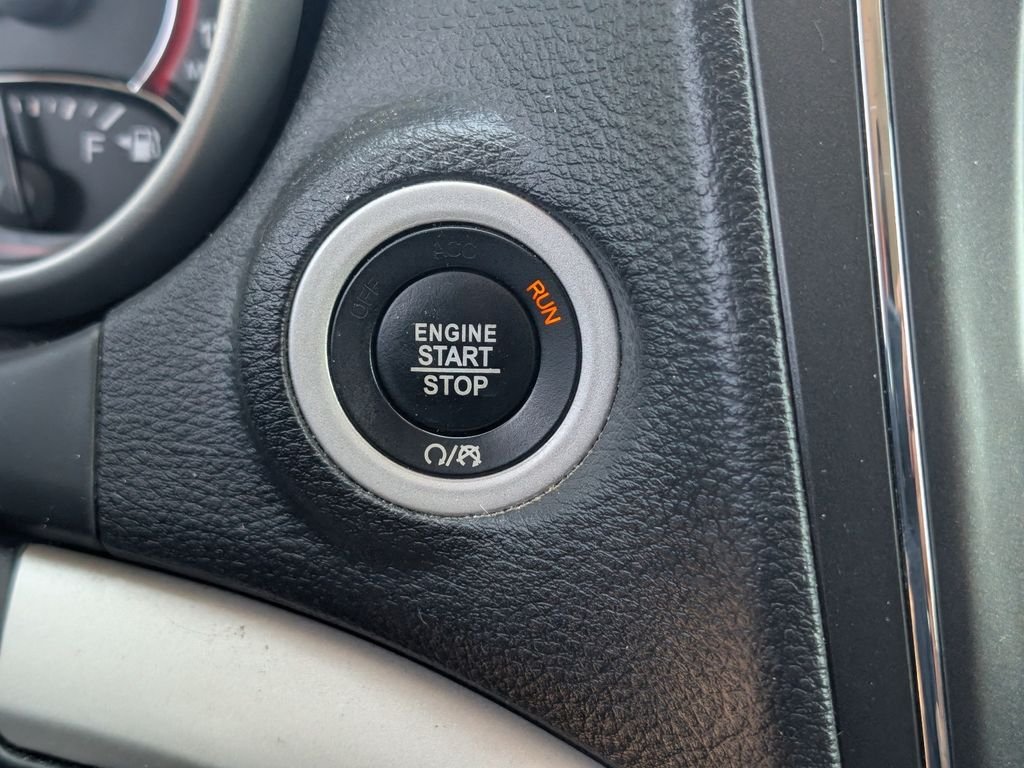 Used 2019 Gray Dodge SE image 24