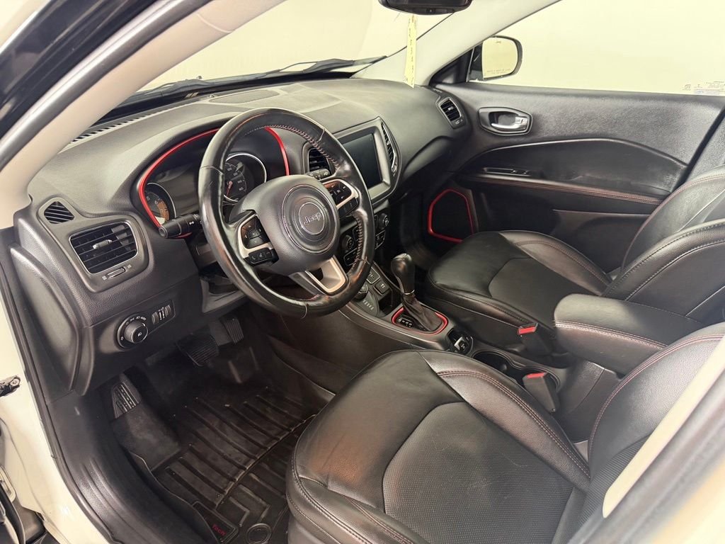 Used 2018 White Jeep Trailhawk image 14