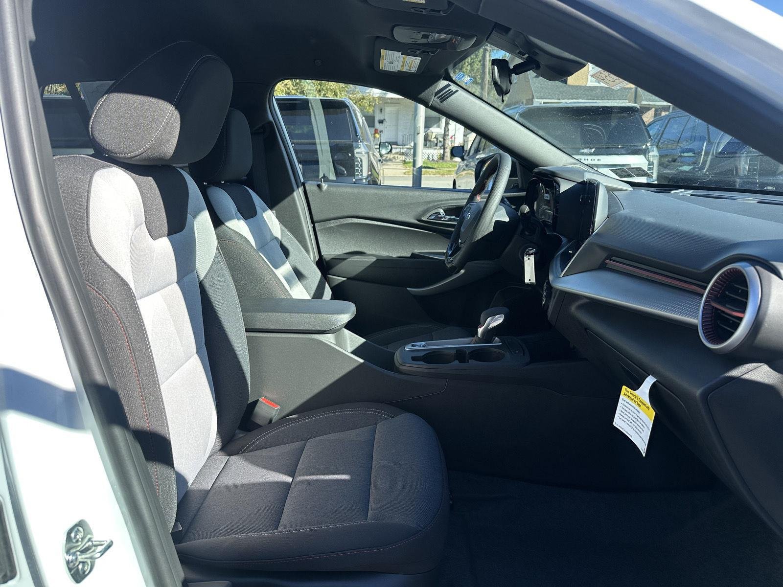 2026 Chevrolet Trax RS - Photo 13