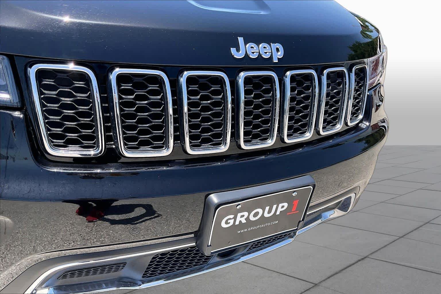 Used 2022 Diamond Black Crystal Pearlcoat Jeep Limited image 30