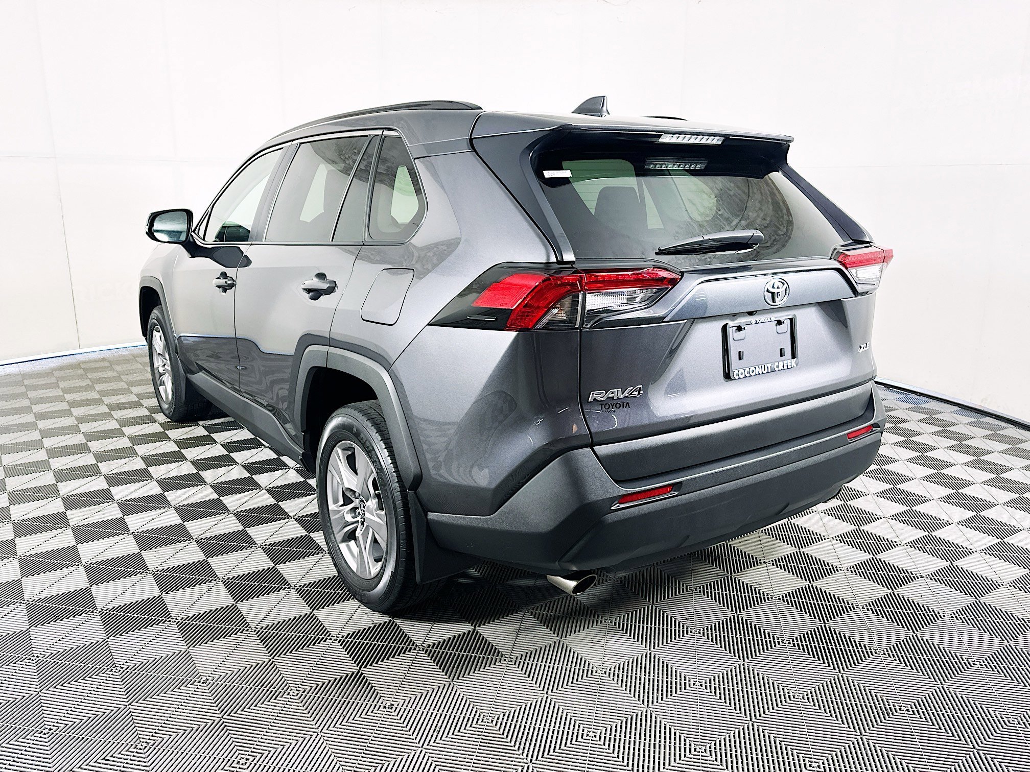 Used 2024 Magnetic Gray Metallic Toyota XLE image 5