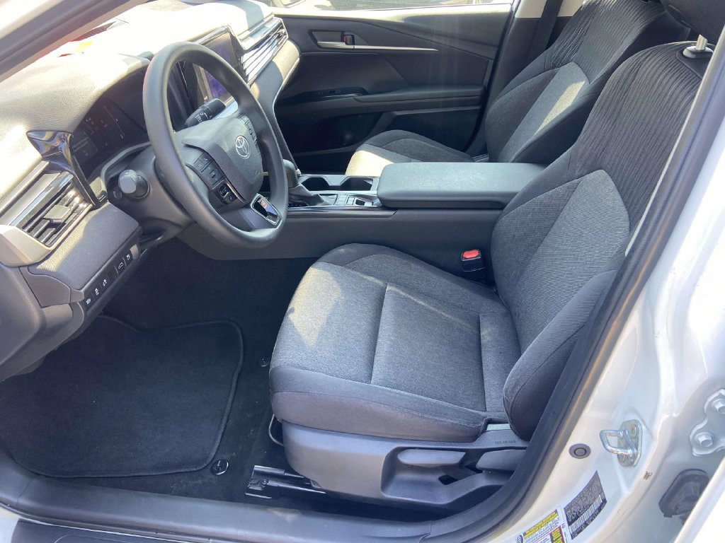 2025 Toyota Camry LE - Photo 16