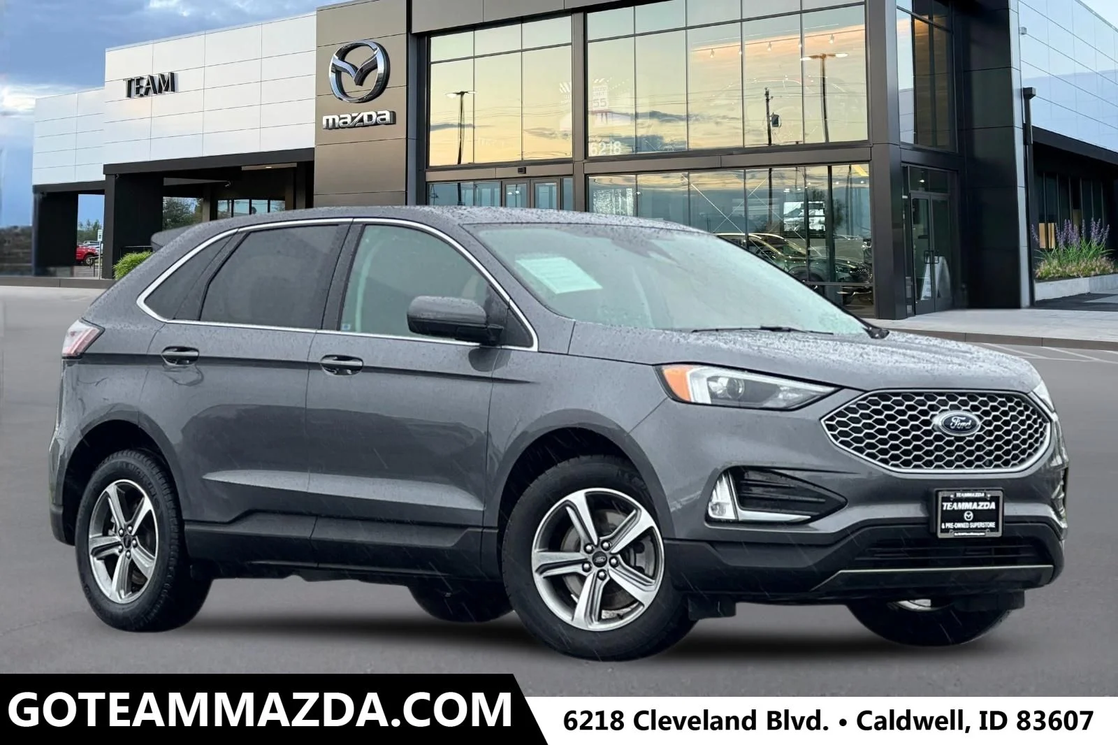 2024 Ford Edge SEL AWD's photo