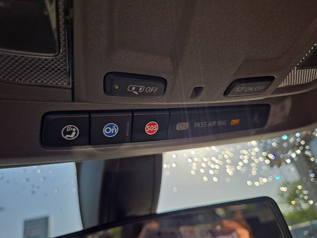 Used 2021 Gray Chevrolet Custom image 68