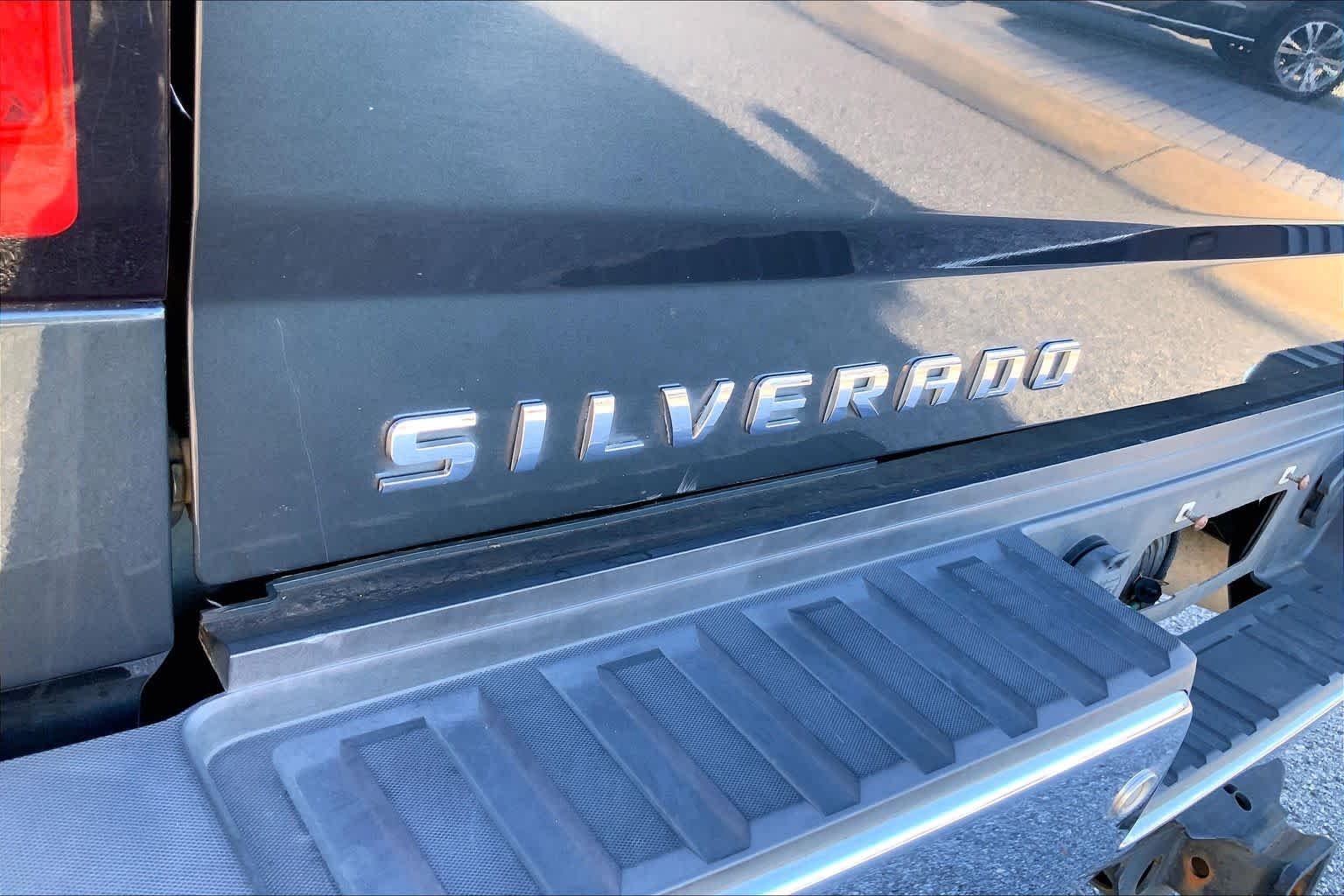 Used 2019 Graphite Metallic Chevrolet LTZ image 29