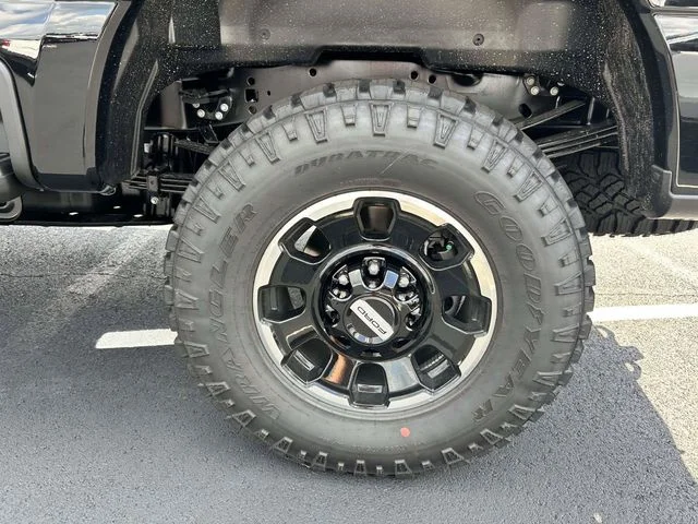 New 2026 Agate Black Metallic Ford XLT image 8
