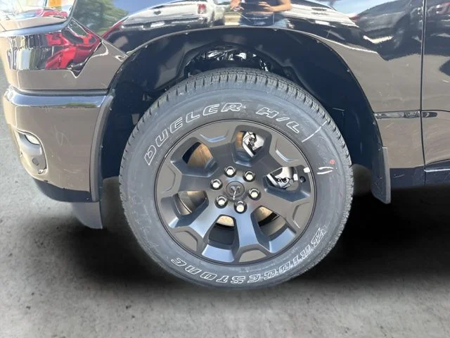 New 2026 Diamond Black Crystal Pearl-Coat Exterior Paint RAM Express image 25