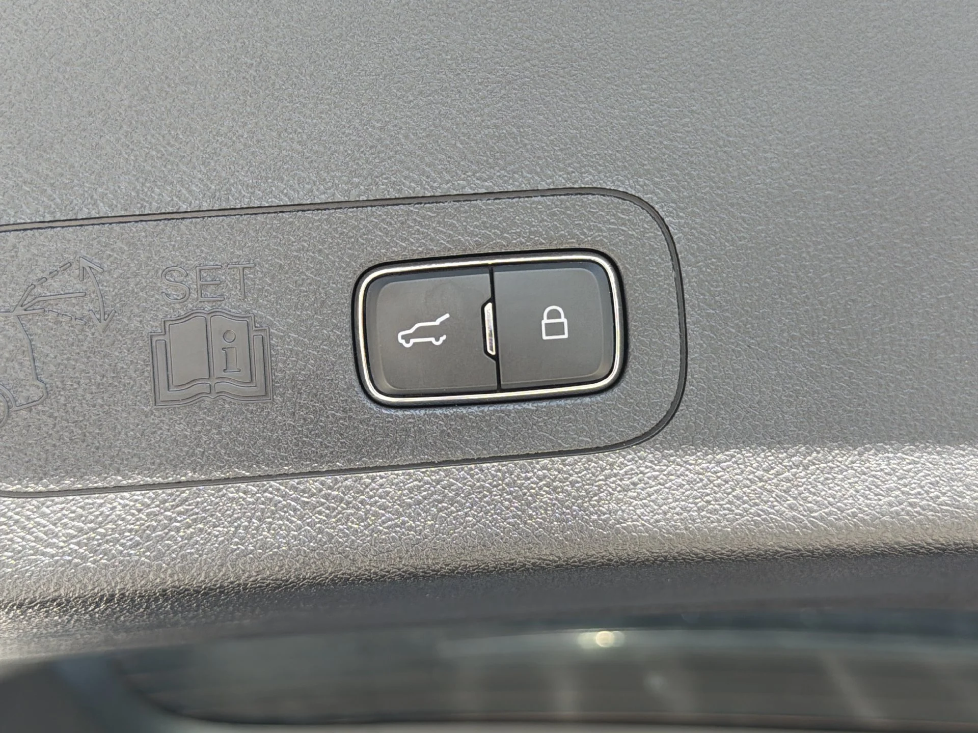 Used 2021 Blue Lincoln Reserve image 10
