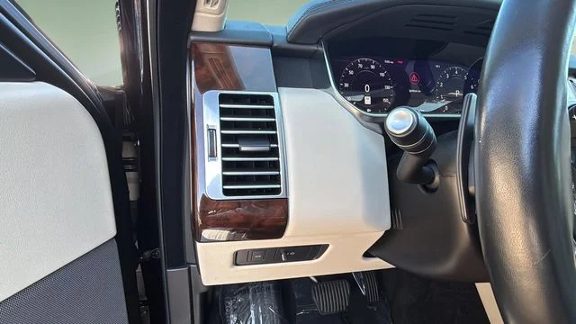 Used 2019  Land Rover 3.0L V6 Supercharged HSE image 22